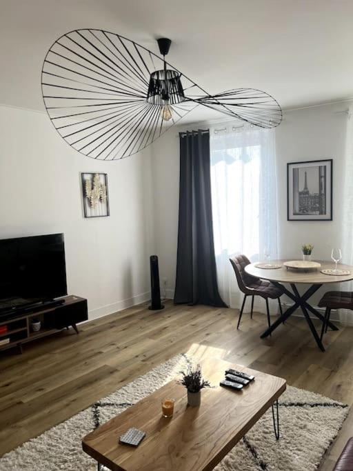 Appartement Cosy Et Lumineux Avec Parking Gratuit Colmar Exterior foto